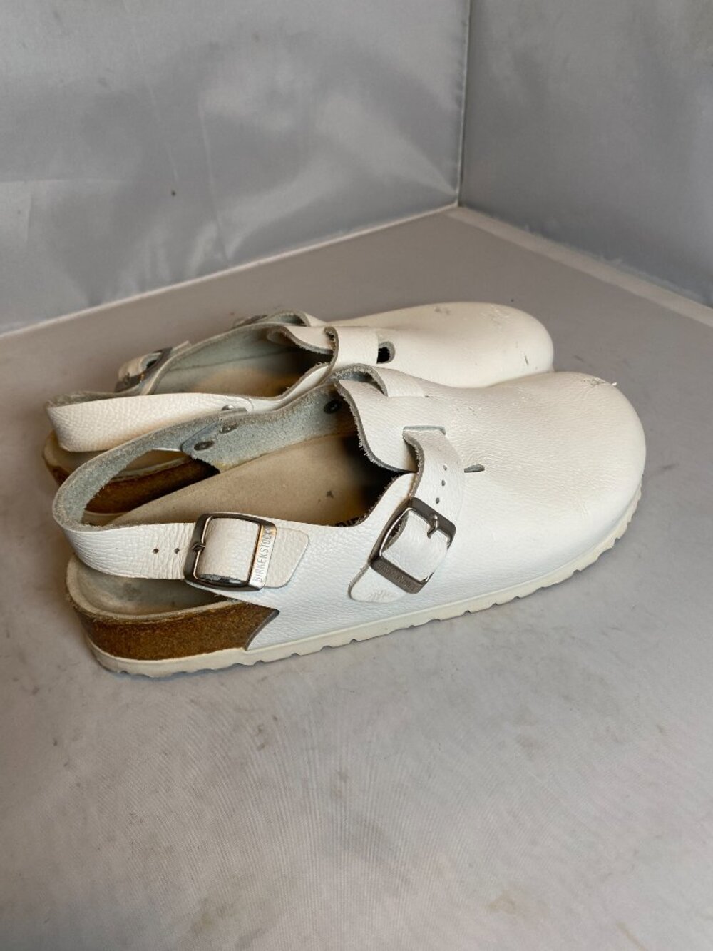 Birkenstock Tokio White Clogs Size 42 Women’s size 11 Mens size 9